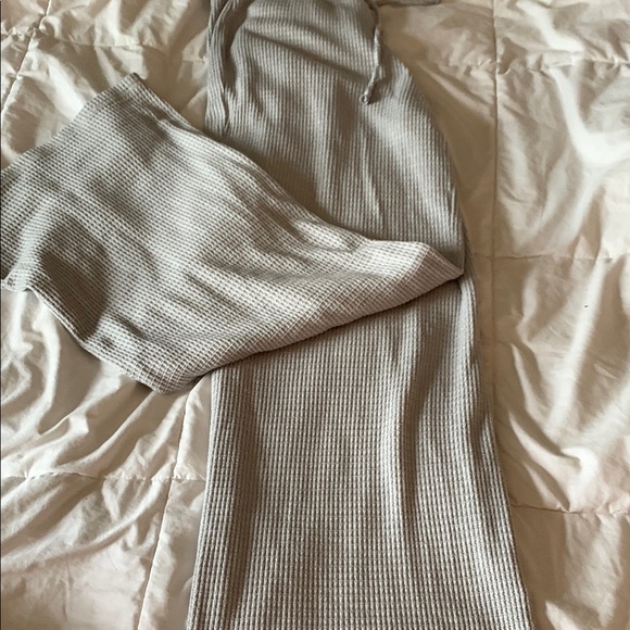 Cozy Ribbed Lounge Set in Gray - Picture 10 of 10